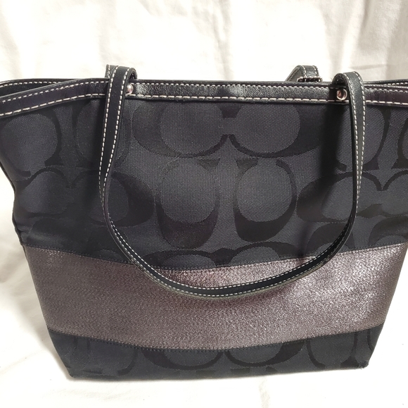 COACH purse - Picture 2 of 5